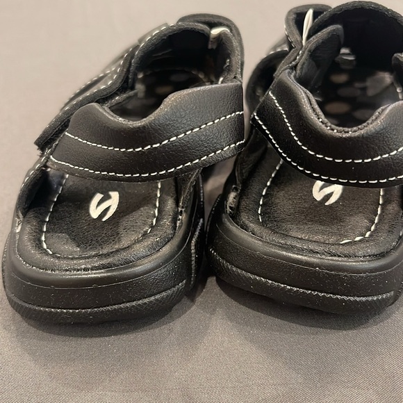 NWOT HOBIBEAR Boys Sandals - Closed Toe, Black, Size EU 27 / US Toddler 11 - Picture 9 of 9